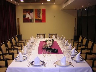 Imagen del bar/restaurante del Hotel SNO Ciudad de Sabi&ntilde;&aacute;nigo. Foto 3