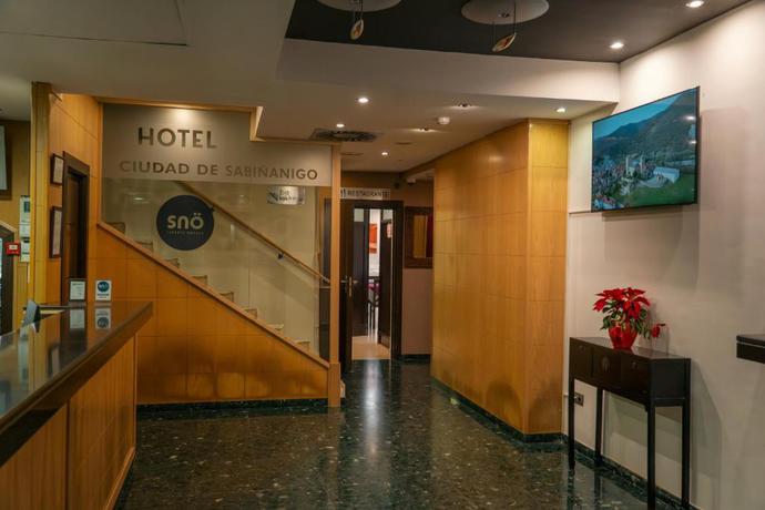 Imagen de los interiores del Hotel SNO Ciudad de Sabi&ntilde;&aacute;nigo. Foto 9