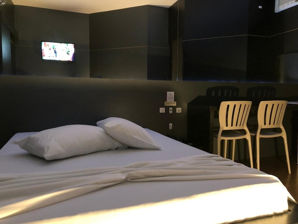 Imagen de la habitación del Hotel SNOB Motel. Foto 19