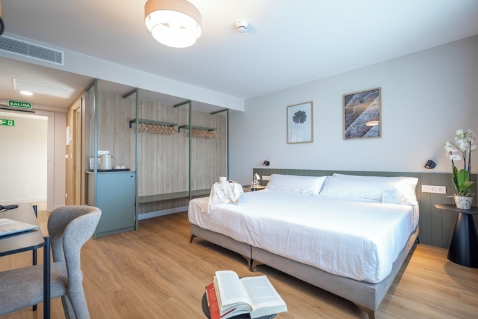 Imagen de la habitación del Hotel SN&Ouml; Porta das Fragas. Foto 8