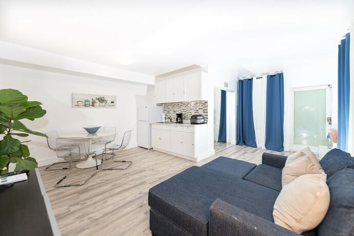 Imagen de la habitación del Hotel SOFI BEACH APARTMENT. Foto 16