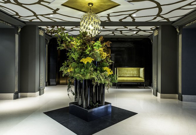 Imagen de los interiores del Hotel SOFITEL LE FAUBOURG. Foto 18