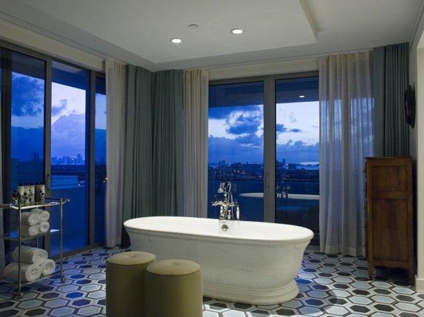 Imagen de la habitación del Hotel SOHO BEACH HOUSE. Foto 11