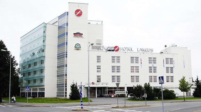 Imagen de los exteriores del Hotel SOKOS LAKEUS. Foto 11