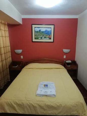 Imagen de la habitación del Hotel SOL DE ORO. Foto 18