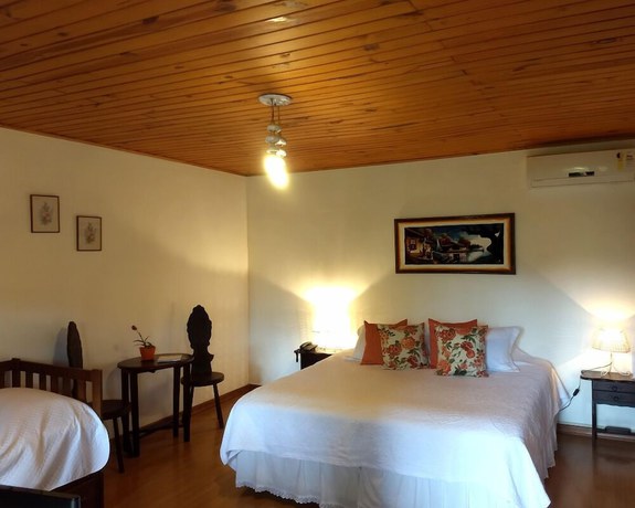 Imagen de la habitación del Hotel SOLAR FAZENDA DO CEDRO. Foto 17
