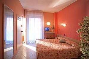 Imagen general del Hotel SOLE BLU. Foto 3