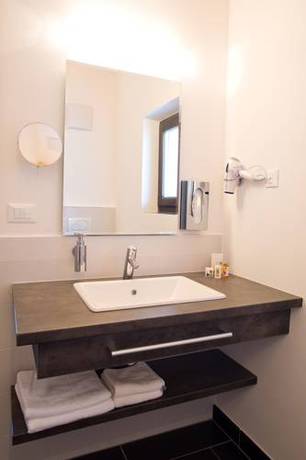 Imagen de la habitación del Hotel SOLEA S&Uuml;DTIROL. Foto 13