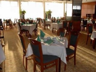 Imagen del bar/restaurante del Hotel SOLEC. Foto 3