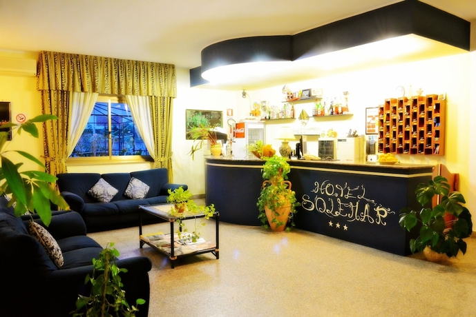 Imagen de los interiores del Hotel SOLEMAR, Costa de Sicilia. Foto 12