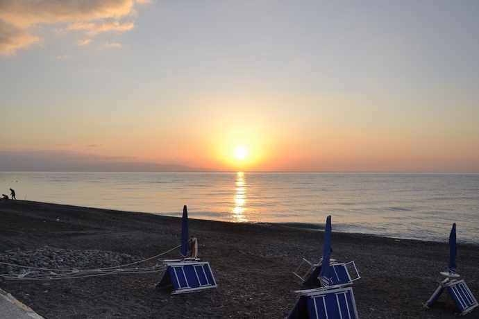 Imagen de los exteriores del Hotel SOLEMAR, Costa de Sicilia. Foto 9