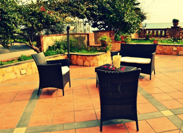 Imagen de los exteriores del Hotel SOLEMAR, Costa de Sicilia. Foto 10