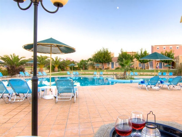 Imagen general del Hotel SOLIMAR EMERALD. Foto 7