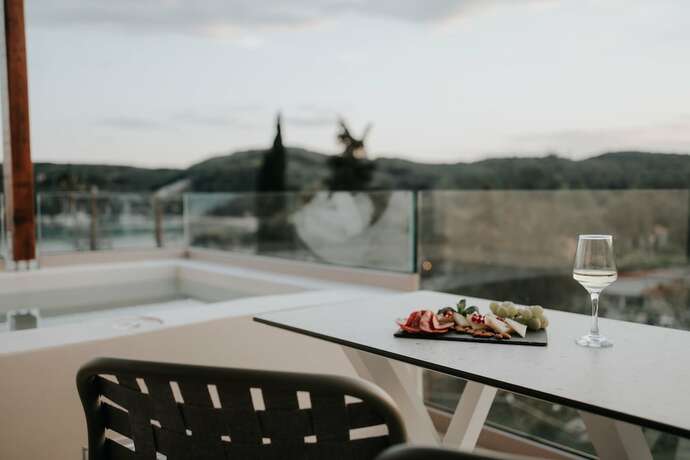 Imagen general del Hotel SOMNUS SUITES. Foto 11