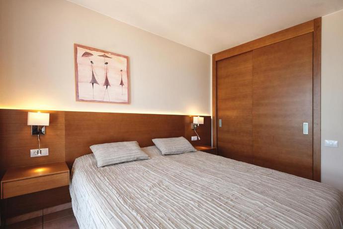 Imagen general del Hotel SOTAVENTO BEACH CLUB. Foto 18