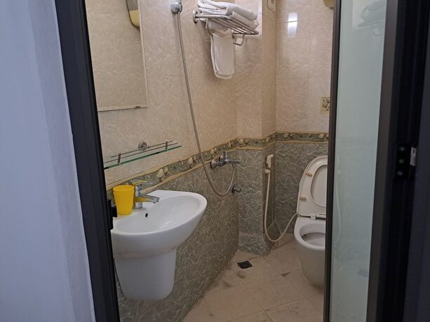 Imagen general del Hotel SOUTH GATE HOTEL. Foto 8