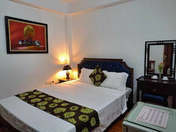 Imagen general del Hotel SOUTH GATE HOTEL. Foto 11