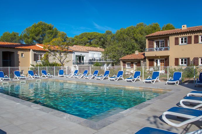 Imagen de la piscina del Hotel SOWELL Family Riviera. Foto 19