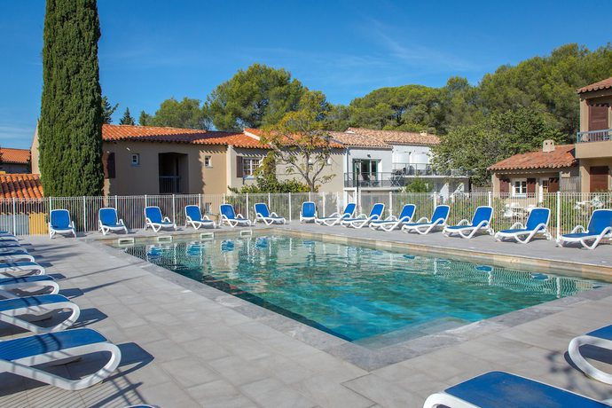 Imagen de la piscina del Hotel SOWELL Family Riviera. Foto 20