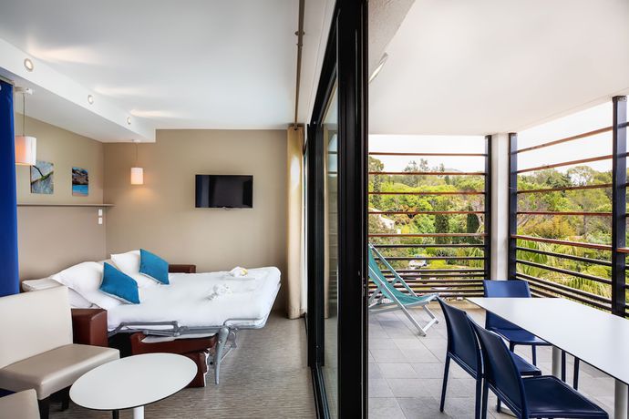 Imagen de la habitación del Hotel SOWELL Family Riviera. Foto 14
