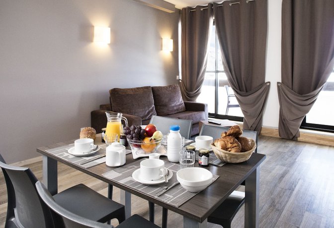 Imagen de la habitación del Hotel SOWELL RESIDENCES Pierre Blanche. Foto 3