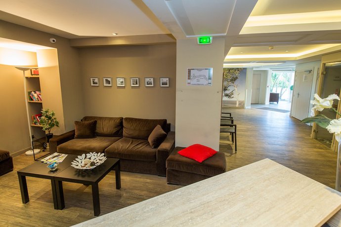 Imagen de los interiores del Hotel SOWELL RÉSIDENCES Les Perles de Saint Tropez. Foto 19