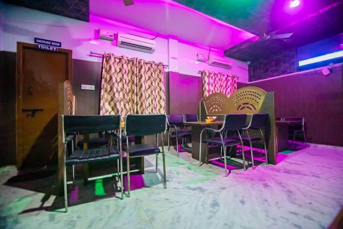 Imagen del bar/restaurante del Hotel SP Grand. Foto 2