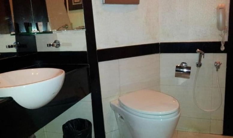 Imagen de la habitación del Hotel SP Grand. Foto 17