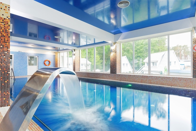 Imagen de la piscina del Hotel SPA Bagiński and Chabinka. Foto 18