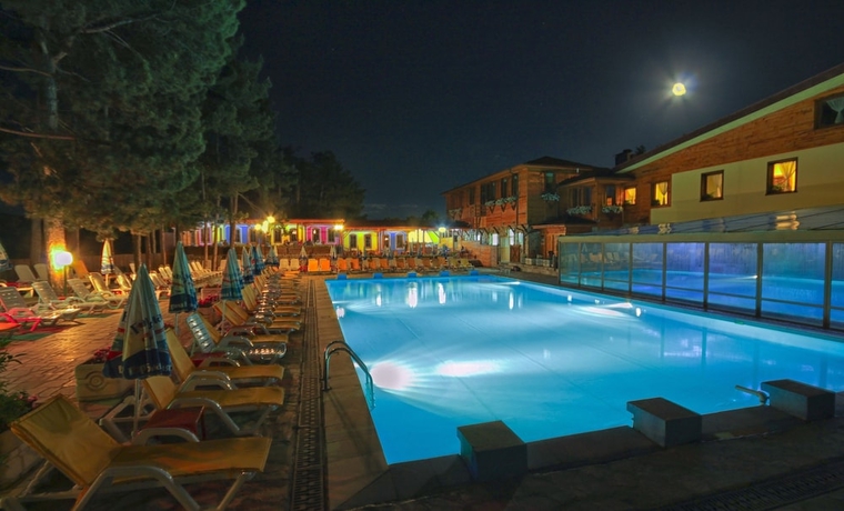 Imagen de la piscina del Hotel SPA Hotel Elbrus. Foto 14