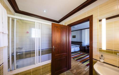 Imagen de la habitación del Hotel SPA Ismena. Foto 20