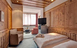 Imagen de la habitación del Hotel SPORTHOTEL VALSANA. Foto 3