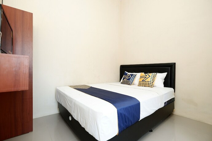 Imagen general del Hotel SPOT ON 2027 Putri Guest House Syariah. Foto 3