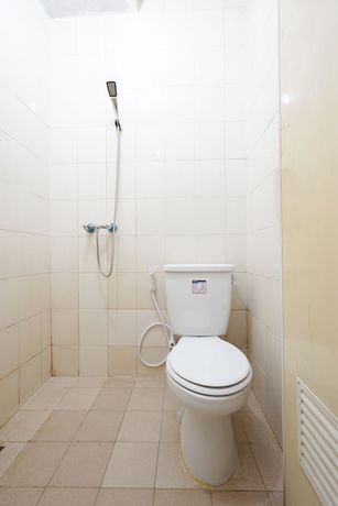 Imagen de la habitación del Hotel SPOT ON 2054 Arimbi 3. Foto 8
