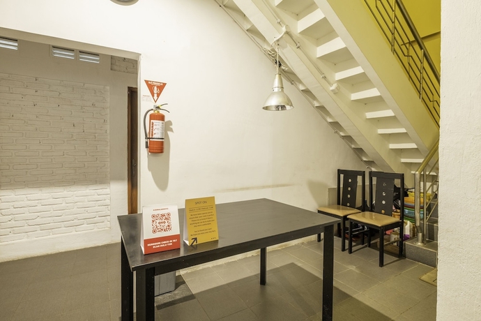 Imagen de los interiores del Hotel SPOT ON 2080 Rumah Kita Residence. Foto 17