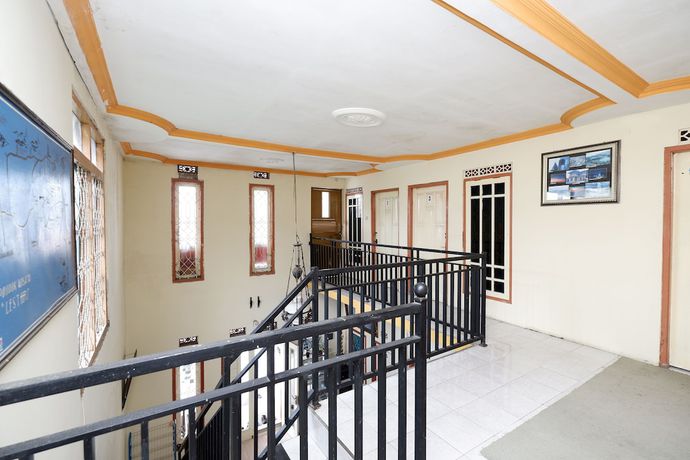 Imagen de los interiores del Hotel SPOT ON 2112 Homestay Lestari Dieng Syariah. Foto 18