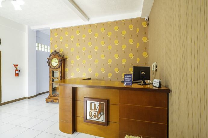 Imagen de los interiores del Hotel SPOT ON 2395 Aden 2 Syariah. Foto 19