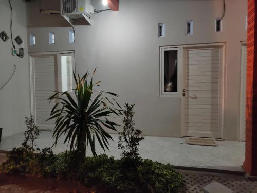 Imagen general del Hotel SPOT ON 2550 Omah Pandhoek Family Syariah. Foto 3