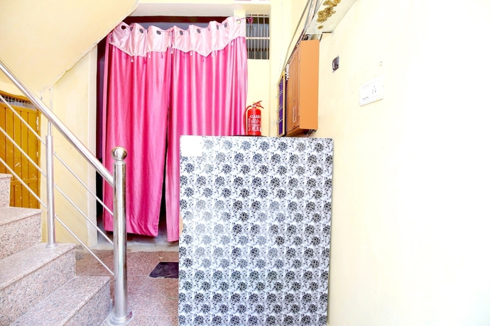 Imagen de los interiores del Hotel SPOT ON 37127 Primeland. Foto 17