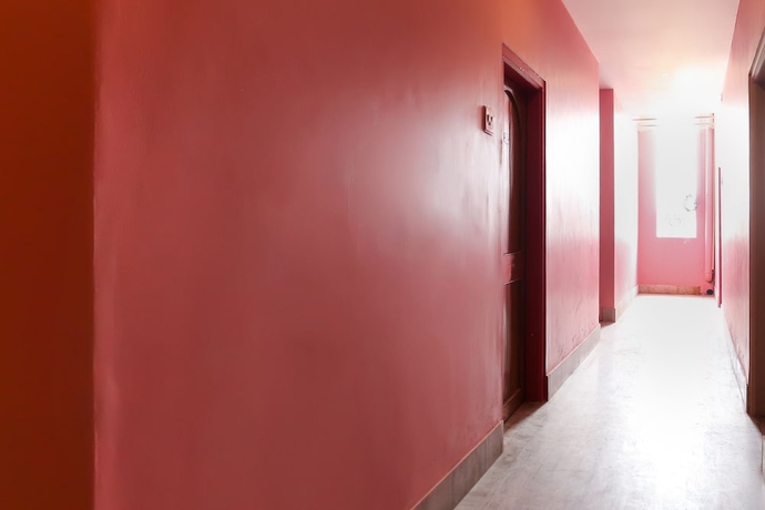 Imagen de los interiores del Hotel SPOT ON 38541 Nirmalya\'s Maharaja. Foto 19