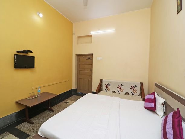 Imagen de la habitación del Hotel SPOT ON 39527 Saraogi. Foto 5