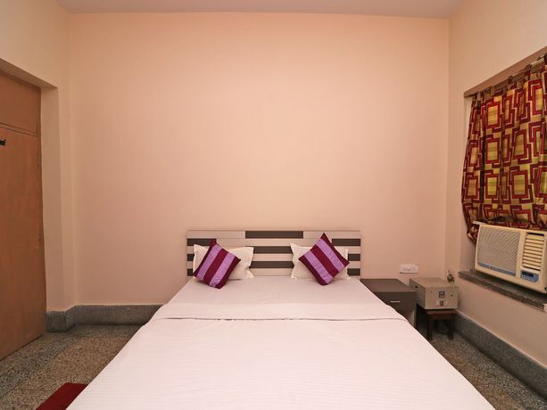 Imagen de la habitación del Hotel SPOT ON 39527 Saraogi. Foto 8