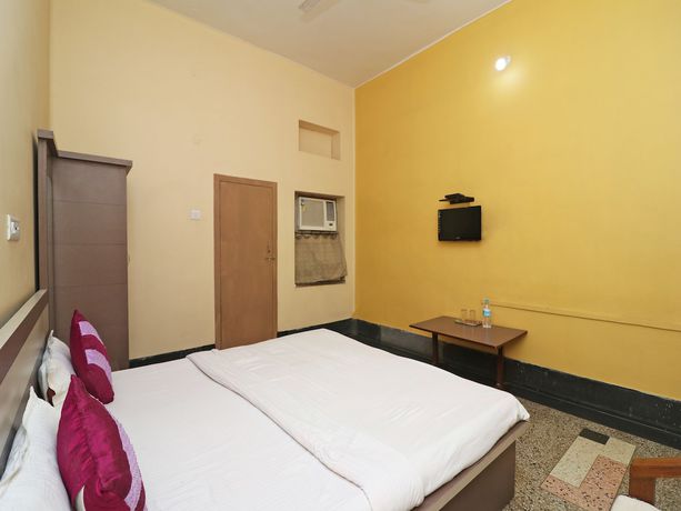 Imagen de la habitación del Hotel SPOT ON 39527 Saraogi. Foto 14