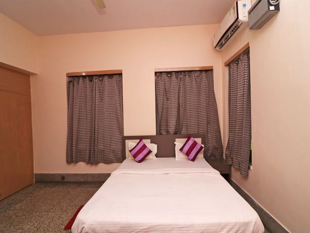 Imagen de la habitación del Hotel SPOT ON 39527 Saraogi. Foto 16