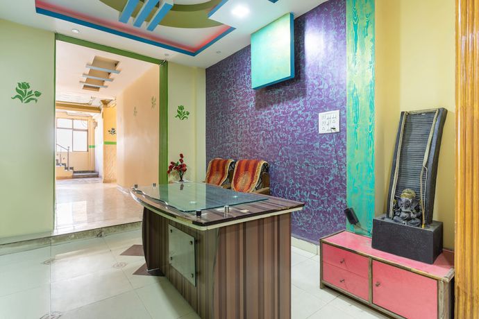 Imagen de los interiores del Hotel SPOT ON 40211 Prakash Inn. Foto 15