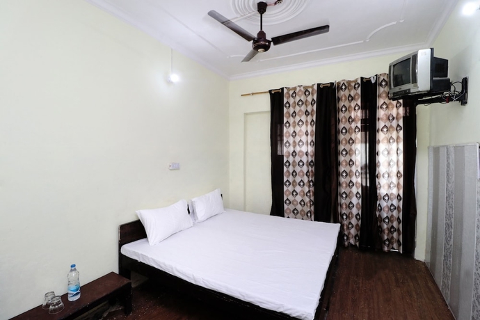 Imagen de la habitación del Hotel SPOT ON 41126 Shri Krishankripa Guest House. Foto 8