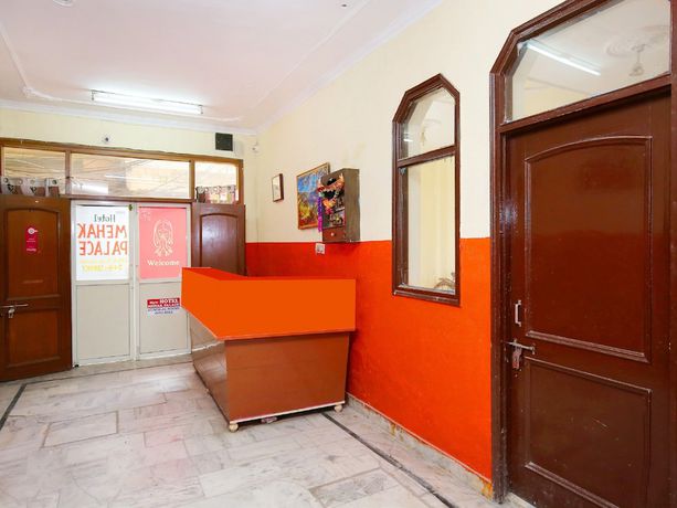 Imagen de los interiores del Hotel SPOT ON 43673 New Mehak Palace. Foto 19