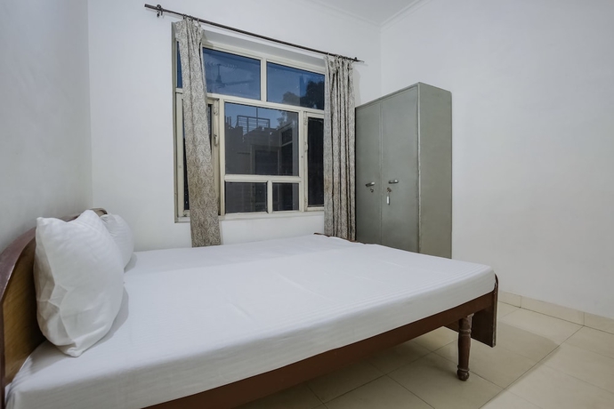 Imagen de la habitación del Hotel SPOT ON 44303 Canadian Guest House. Foto 3