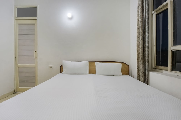 Imagen de la habitación del Hotel SPOT ON 44303 Canadian Guest House. Foto 9