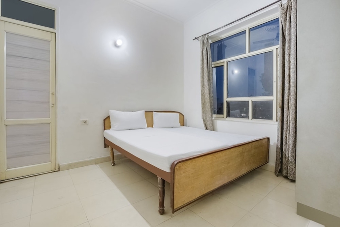 Imagen de la habitación del Hotel SPOT ON 44303 Canadian Guest House. Foto 13